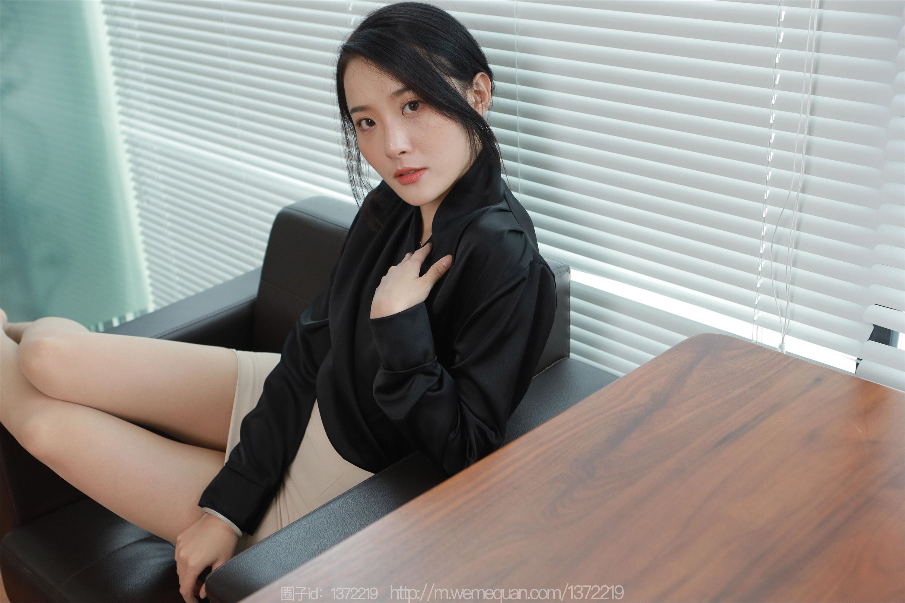 IESS异思趣向  2023.04.15 丝享家 1422 婉萍《甜美同事》